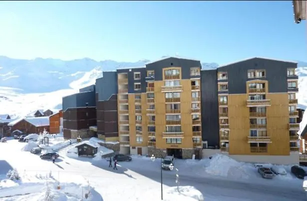 4 Personnes Aux Pieds