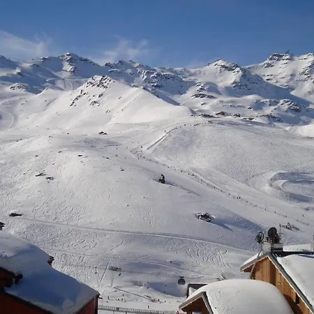 4 Personnes Aux Pieds *